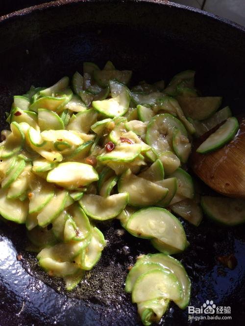 吃角瓜好吃吗,口感与营养的双重享受