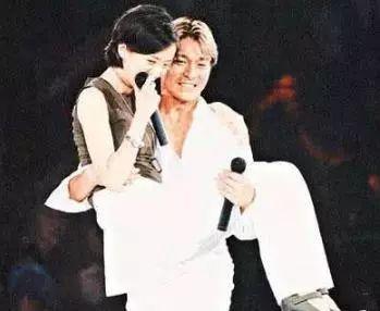 吃瓜直播梅艳芳刘德华,吃瓜直播再现经典瞬间